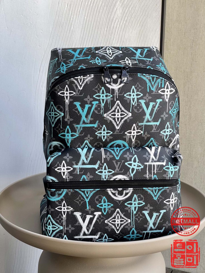 louis_vuitton_xxxxx_big_00001.jpg