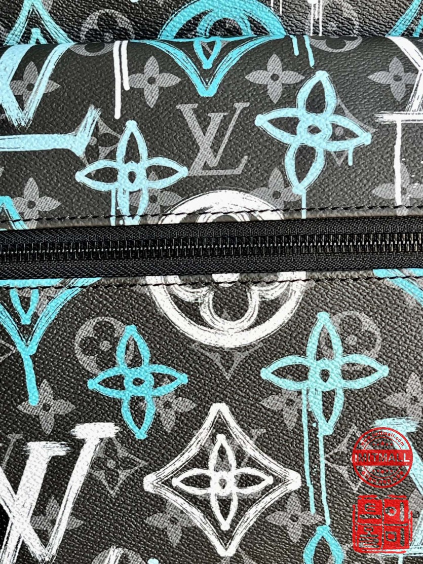 louis_vuitton_xxxxx_big_00003.jpg