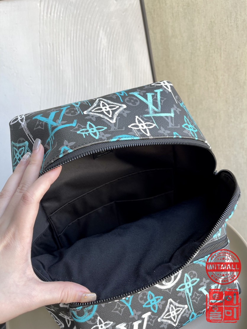 louis_vuitton_xxxxx_big_00004.jpg