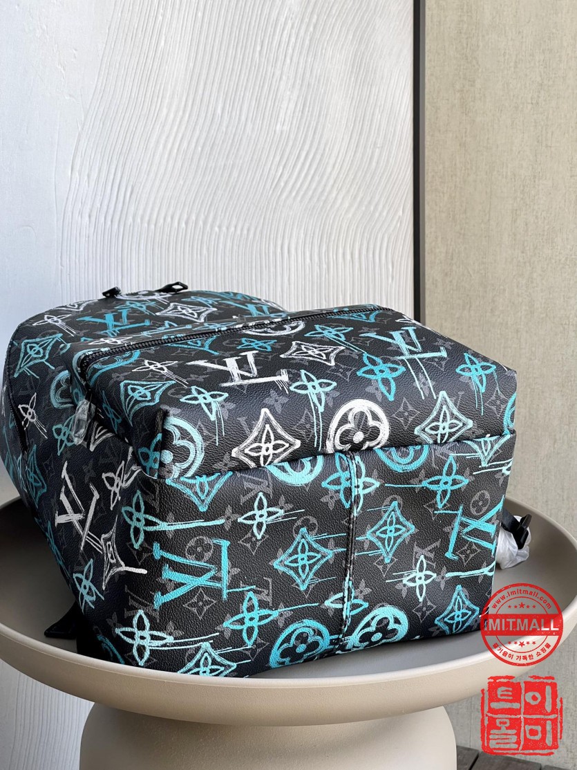 louis_vuitton_xxxxx_big_00008.jpg