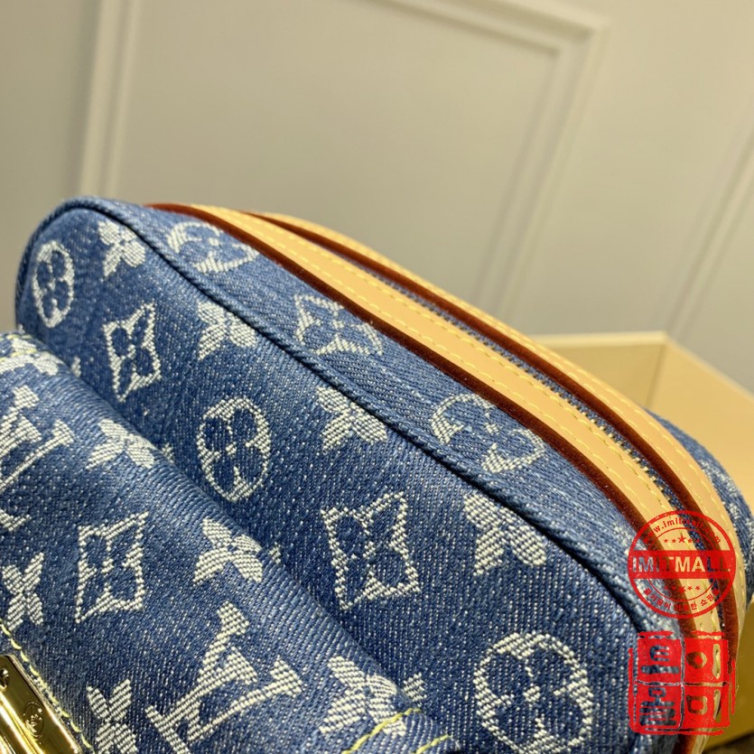 louis_vuitton_xxxxx_big_00007.jpg