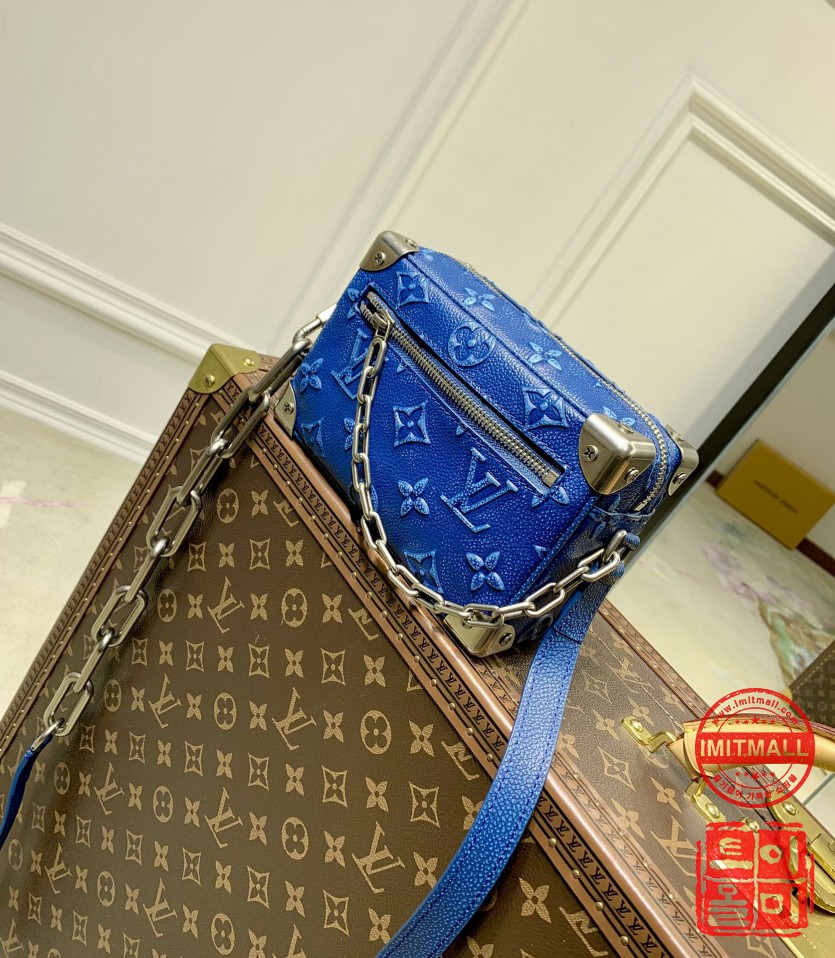 louis_vuitton_xxxxx_big_00001.jpg