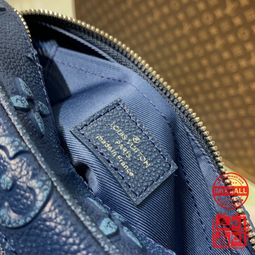 louis_vuitton_xxxxx_big_00008.jpg