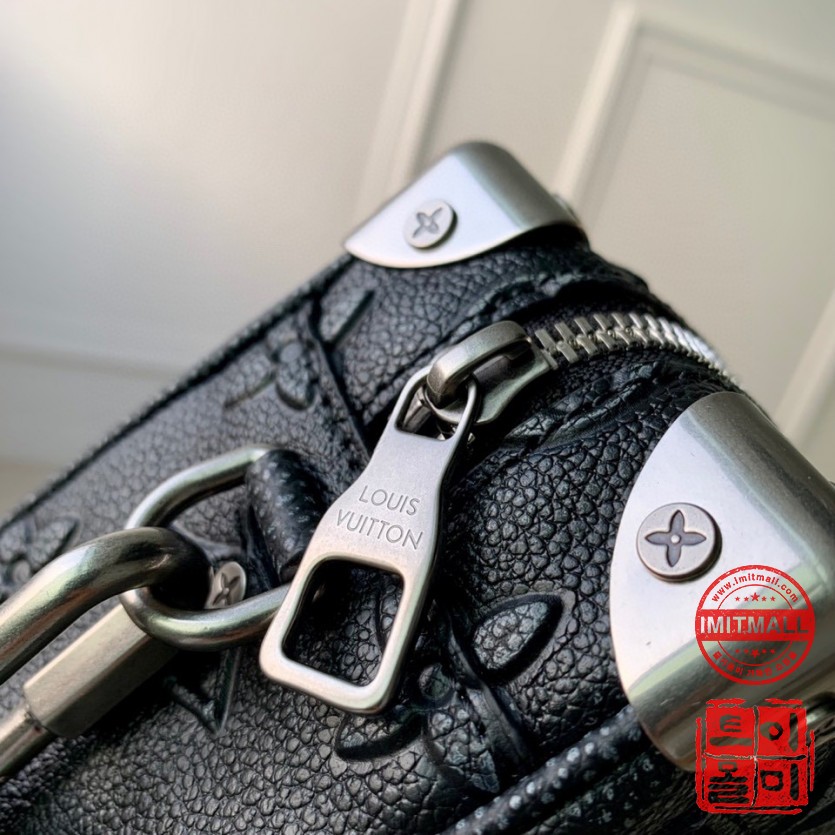 louis_vuitton_xxxxx_big_00004.jpg