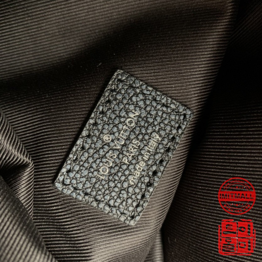 louis_vuitton_xxxxx_big_00009.jpg