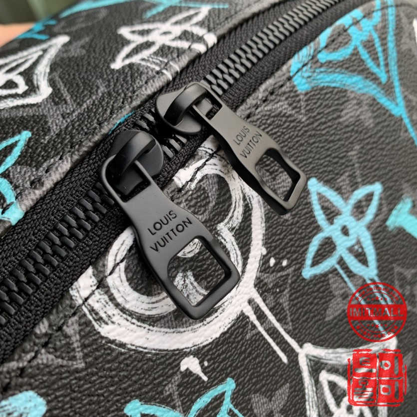 louis_vuitton_xxxxx_big_00005.jpg