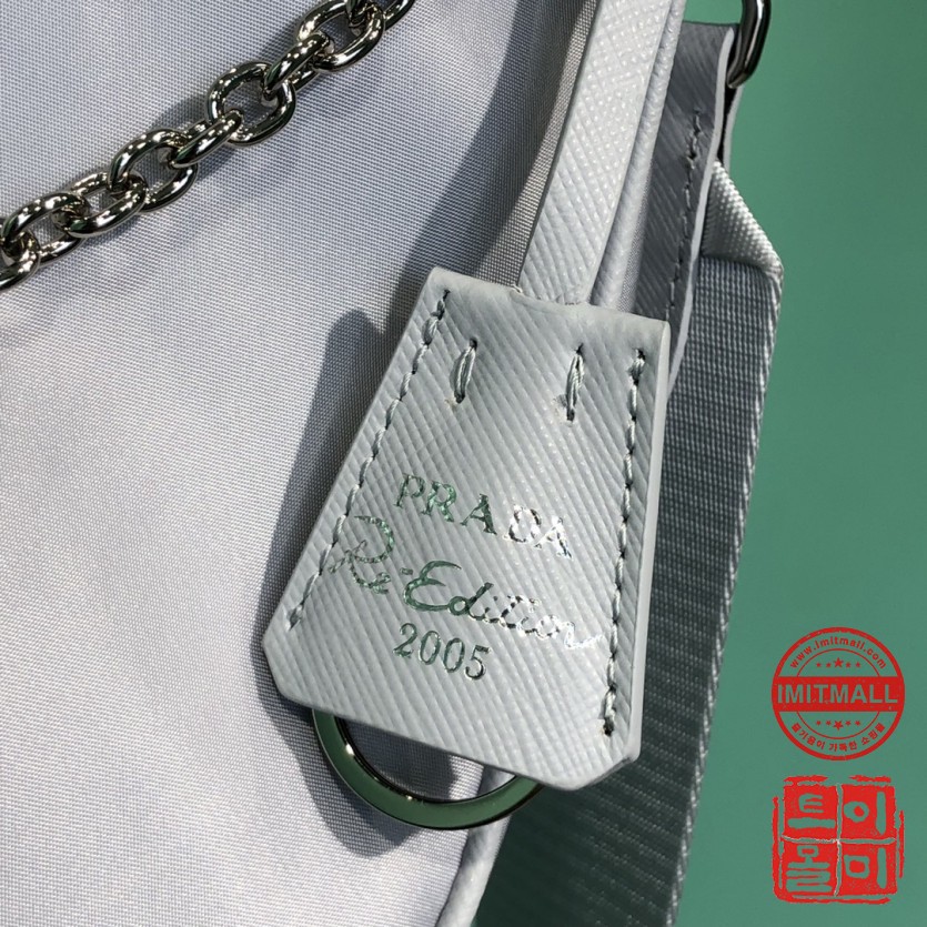 prada_xxxxx_big_00006.jpg