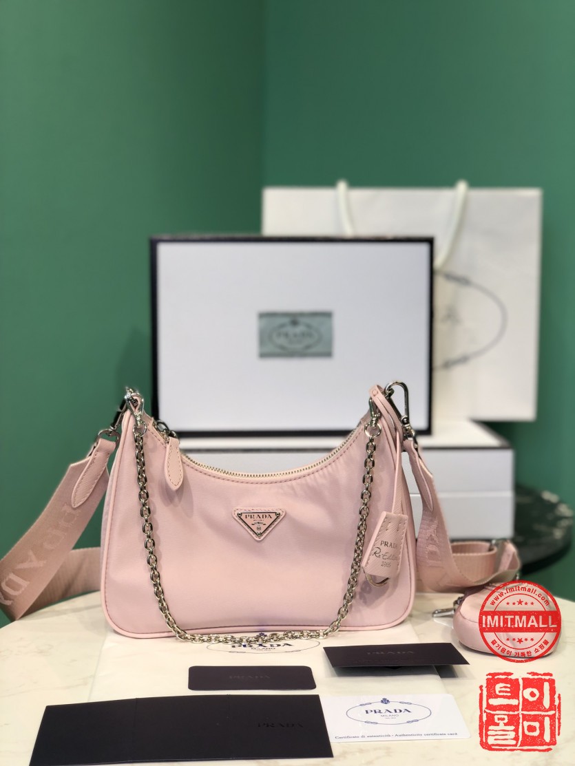 prada_xxxxx_big_00001.jpg