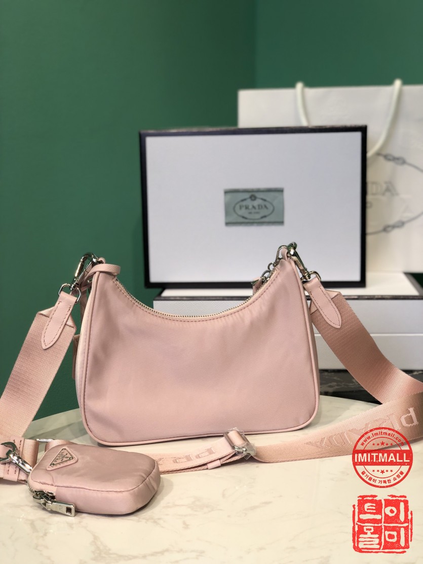 prada_xxxxx_big_00003.jpg