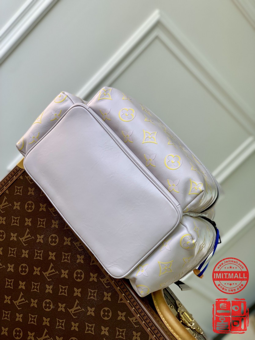 louis_vuitton_xxxxx_big_00004.jpg