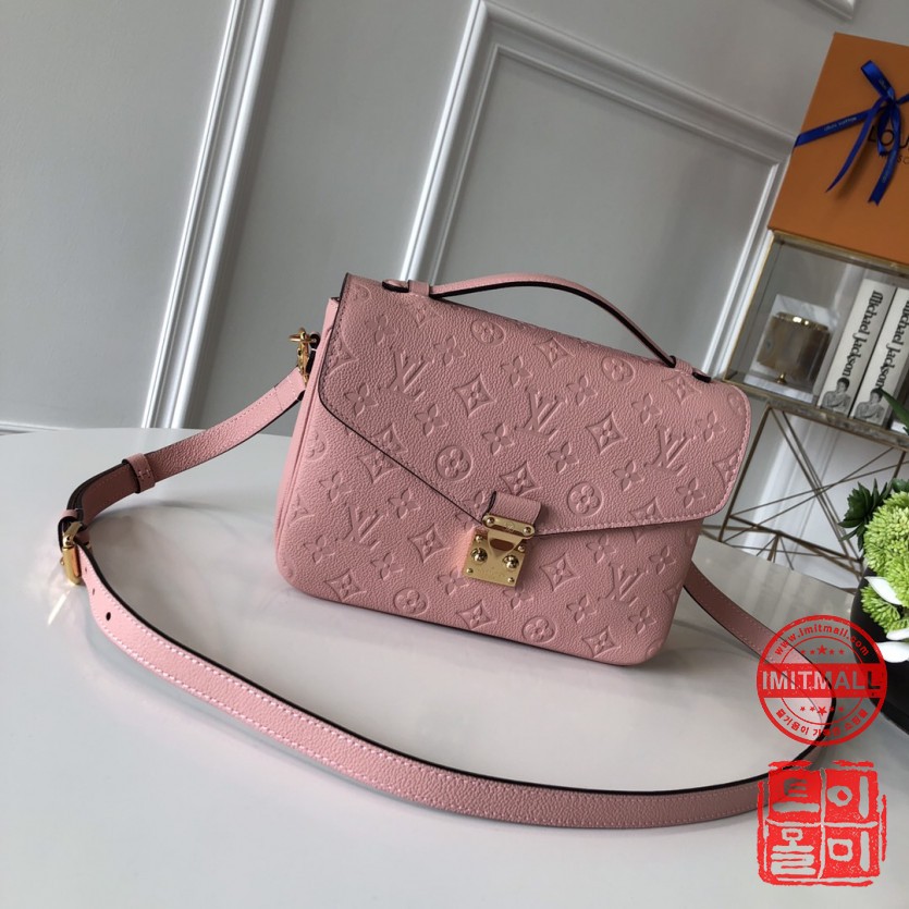 louis_vuitton_xxxxx_big_00001.jpg