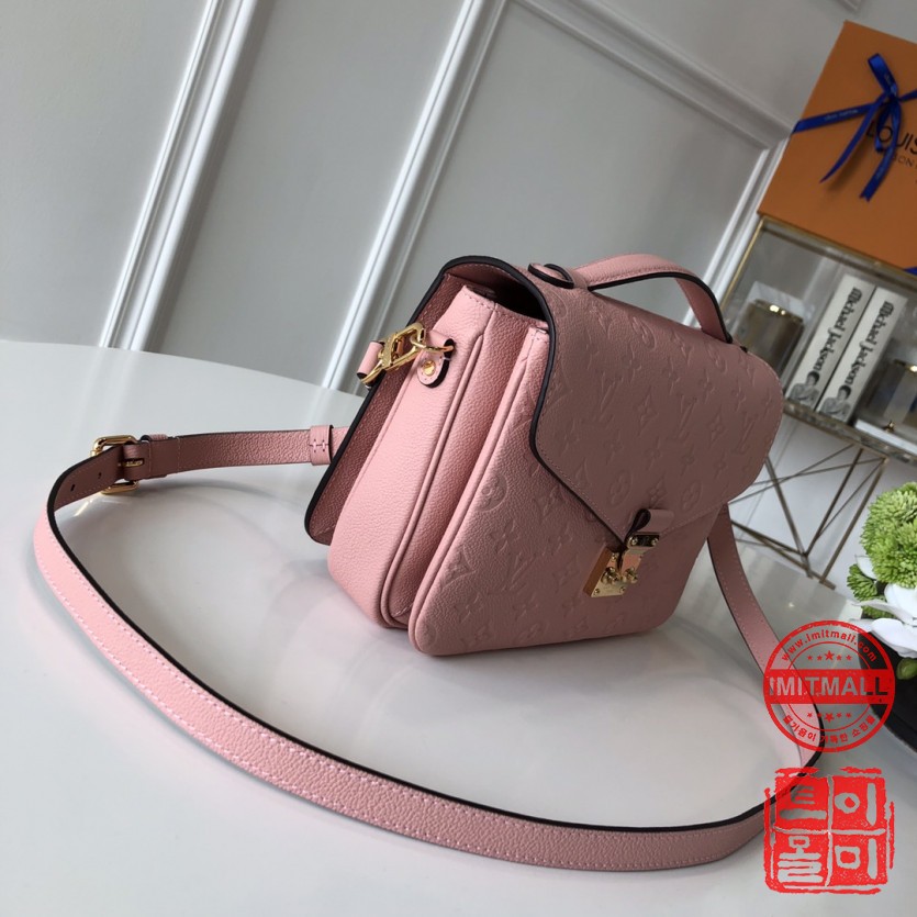 louis_vuitton_xxxxx_big_00003.jpg