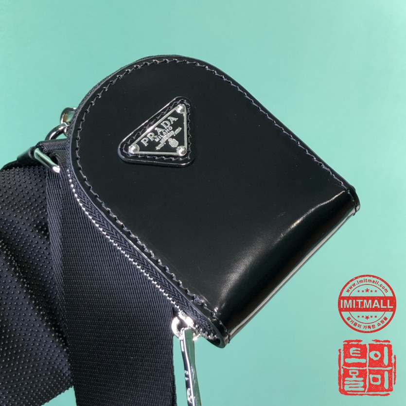 prada_xxxxx_big_00006.jpg