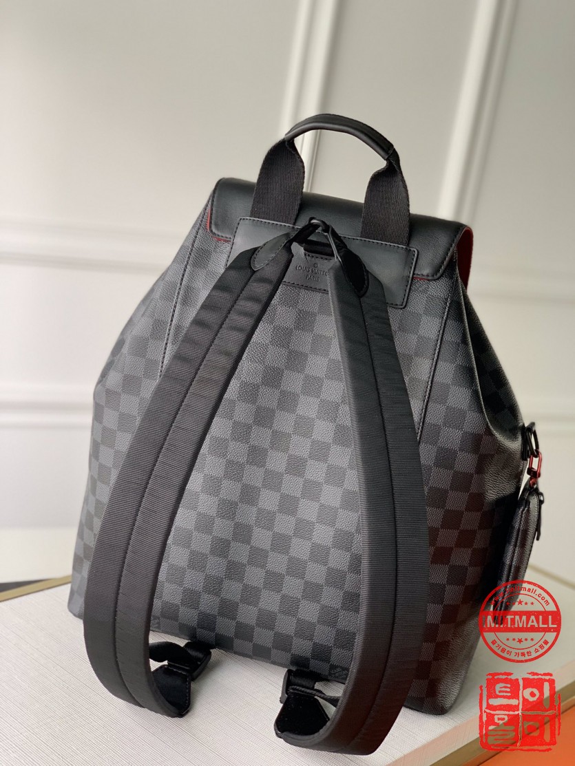 louis_vuitton_xxxxx_big_00002.jpg