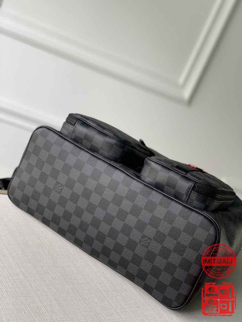 louis_vuitton_xxxxx_big_00004.jpg