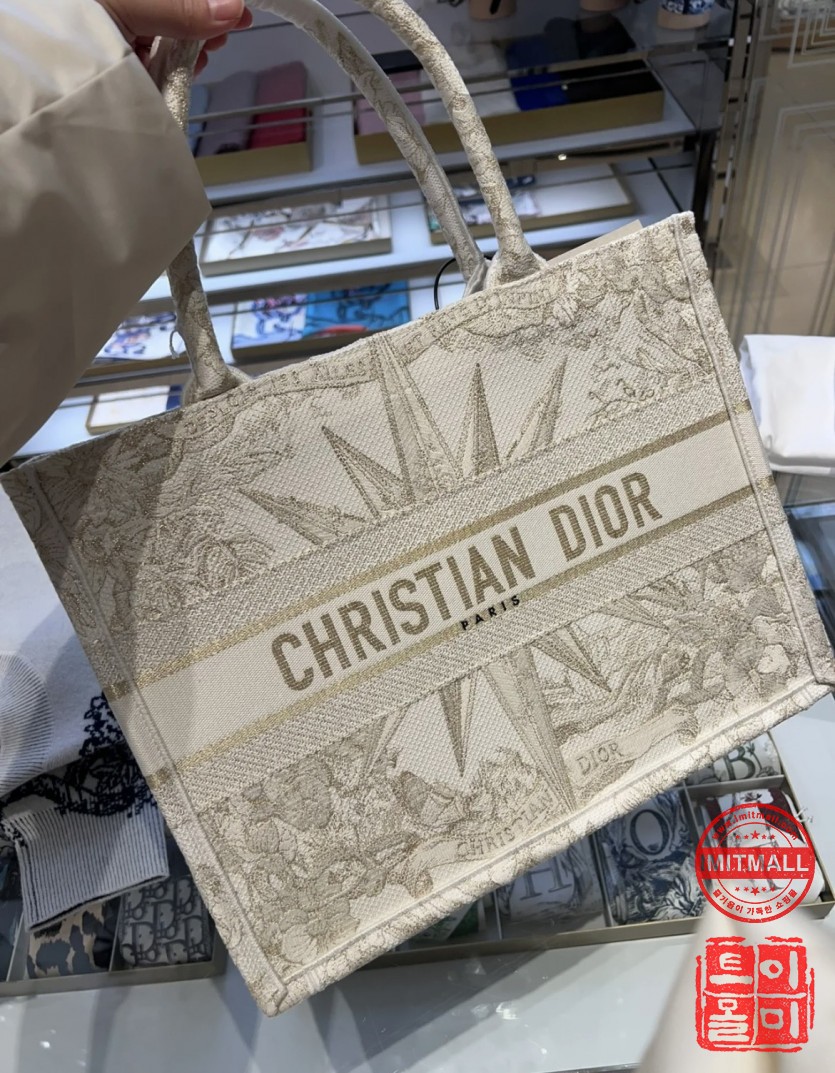 dior_xxxxx_big_00010.jpg