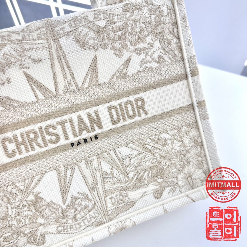 dior_xxxxx_big_00007.jpg