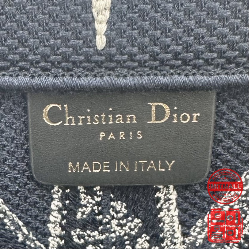 dior_xxxxx_big_00007.jpg