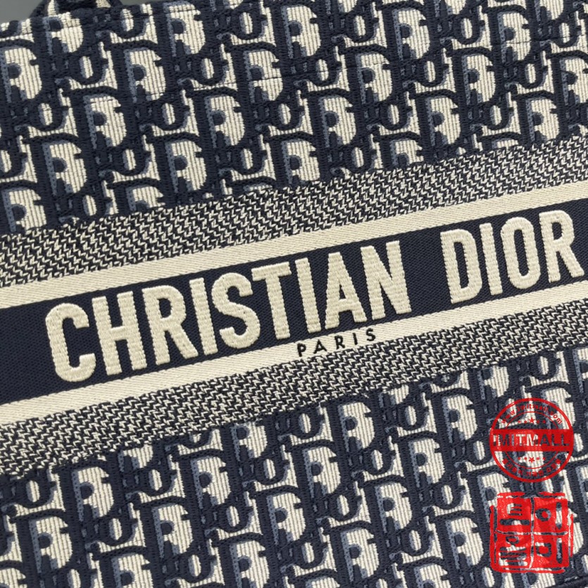 dior_xxxxx_big_00004.jpg