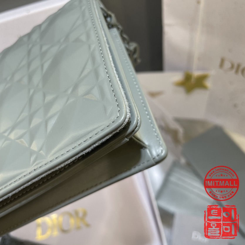 dior_xxxxx_big_00004.jpg