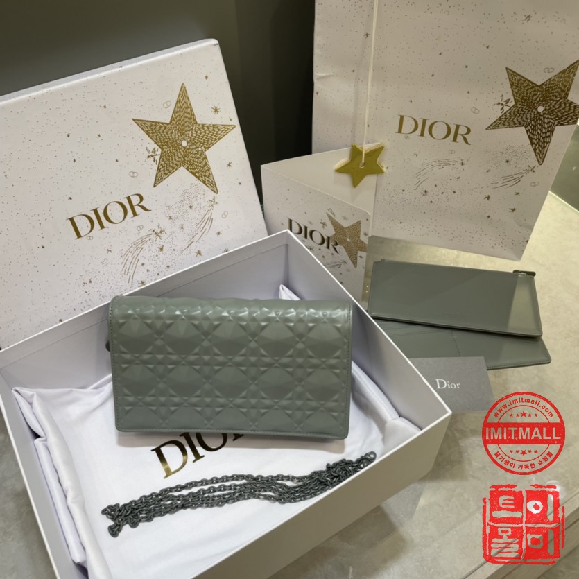 dior_xxxxx_big_00007.jpg