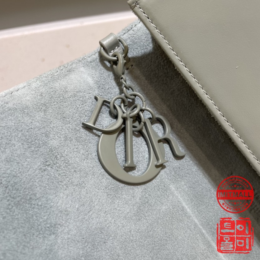 dior_xxxxx_big_00009.jpg