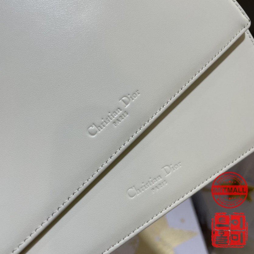 dior_xxxxx_big_00007.jpg