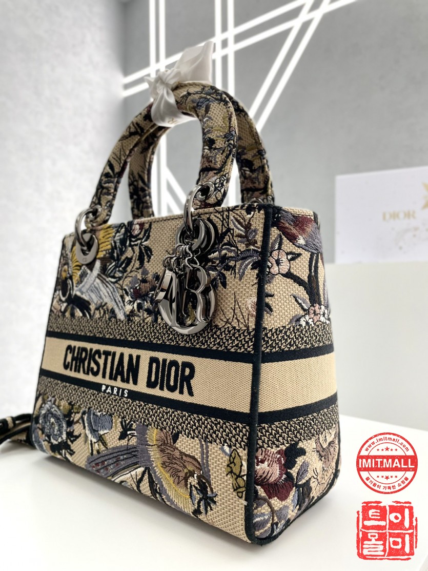 dior_xxxxx_big_00003.jpg