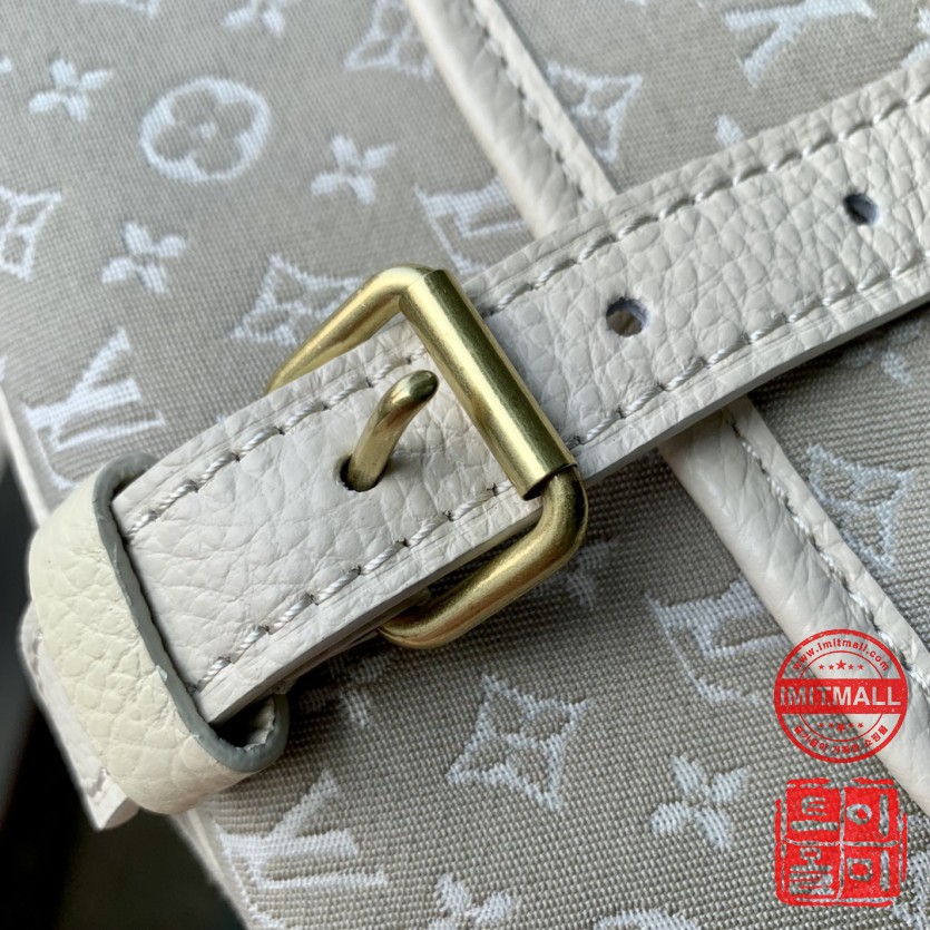 louis_vuitton_xxxxx_big_00004.jpg