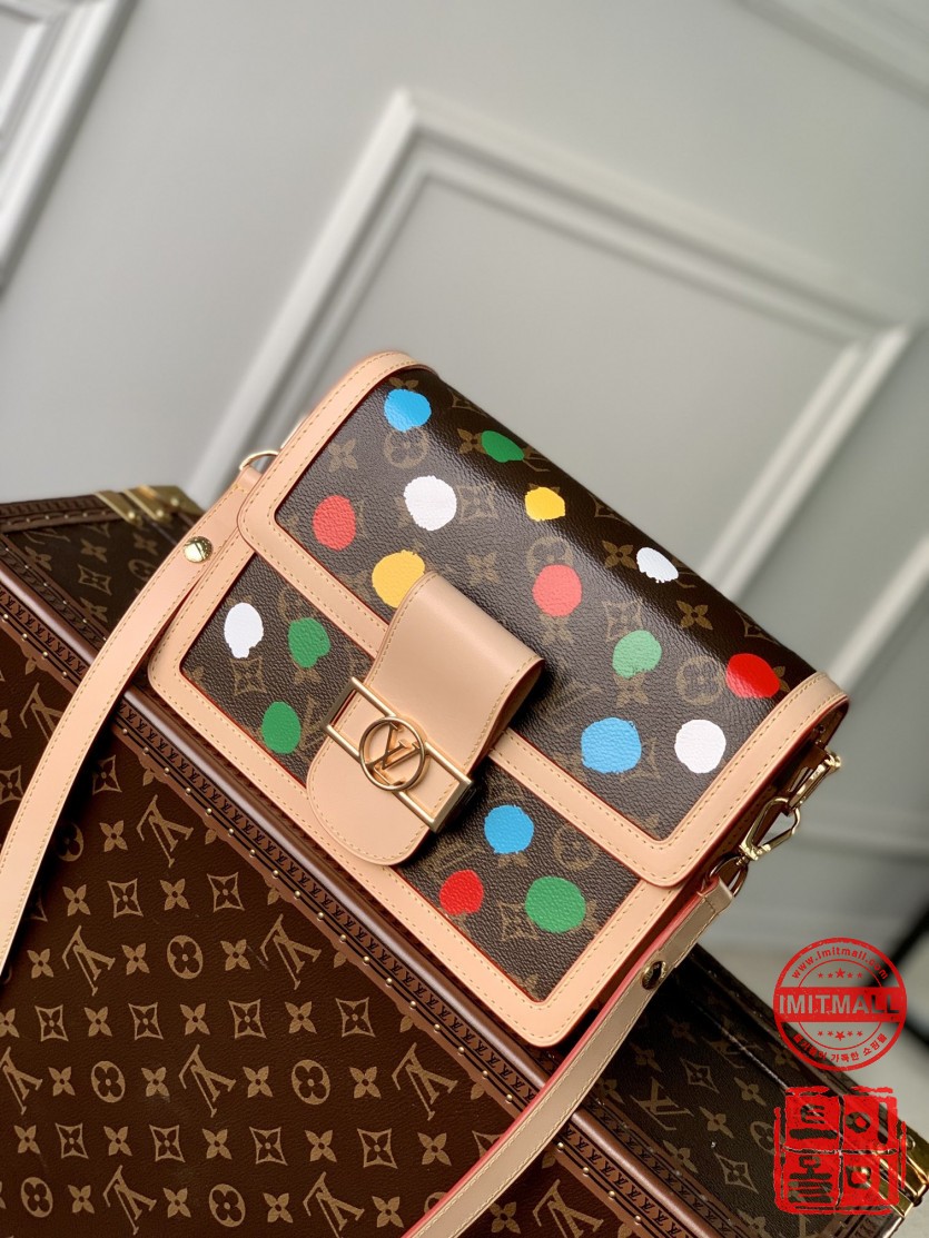louis_vuitton_xxxxx_big_00001.jpg
