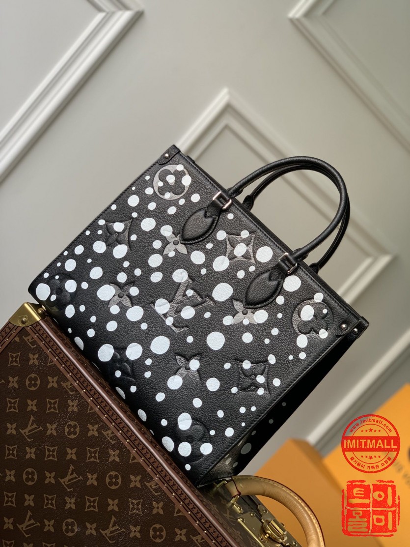 louis_vuitton_xxxxx_big_00002.jpg