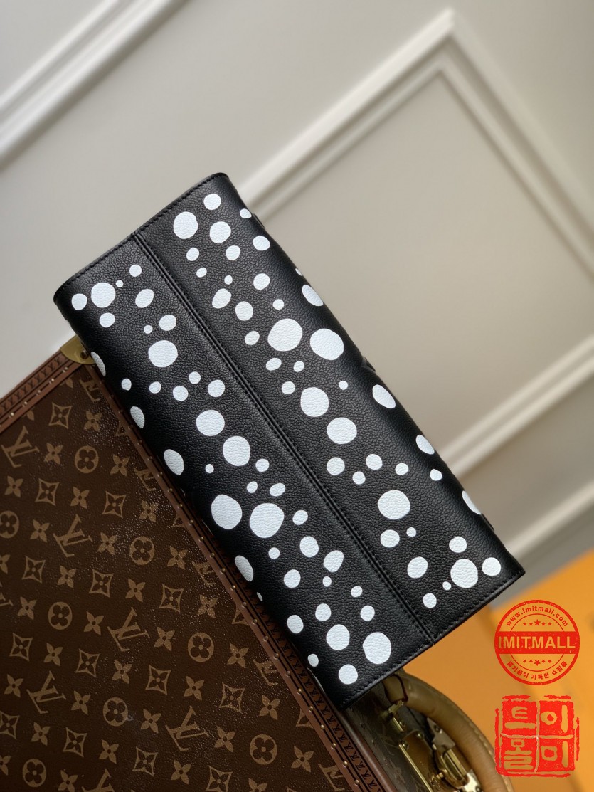 louis_vuitton_xxxxx_big_00004.jpg