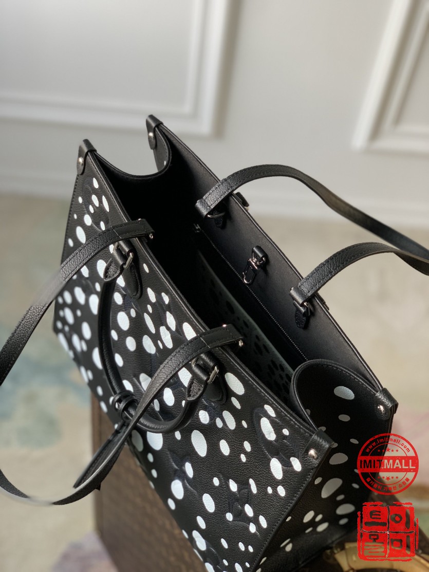 louis_vuitton_xxxxx_big_00008.jpg