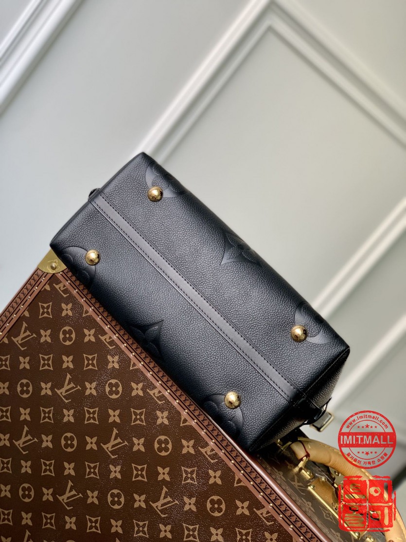 louis_vuitton_xxxxx_big_00004.jpg