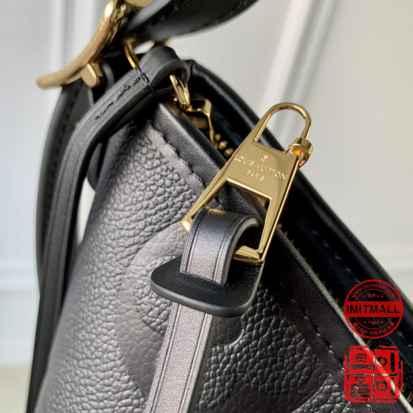 louis_vuitton_xxxxx_big_00006.jpg