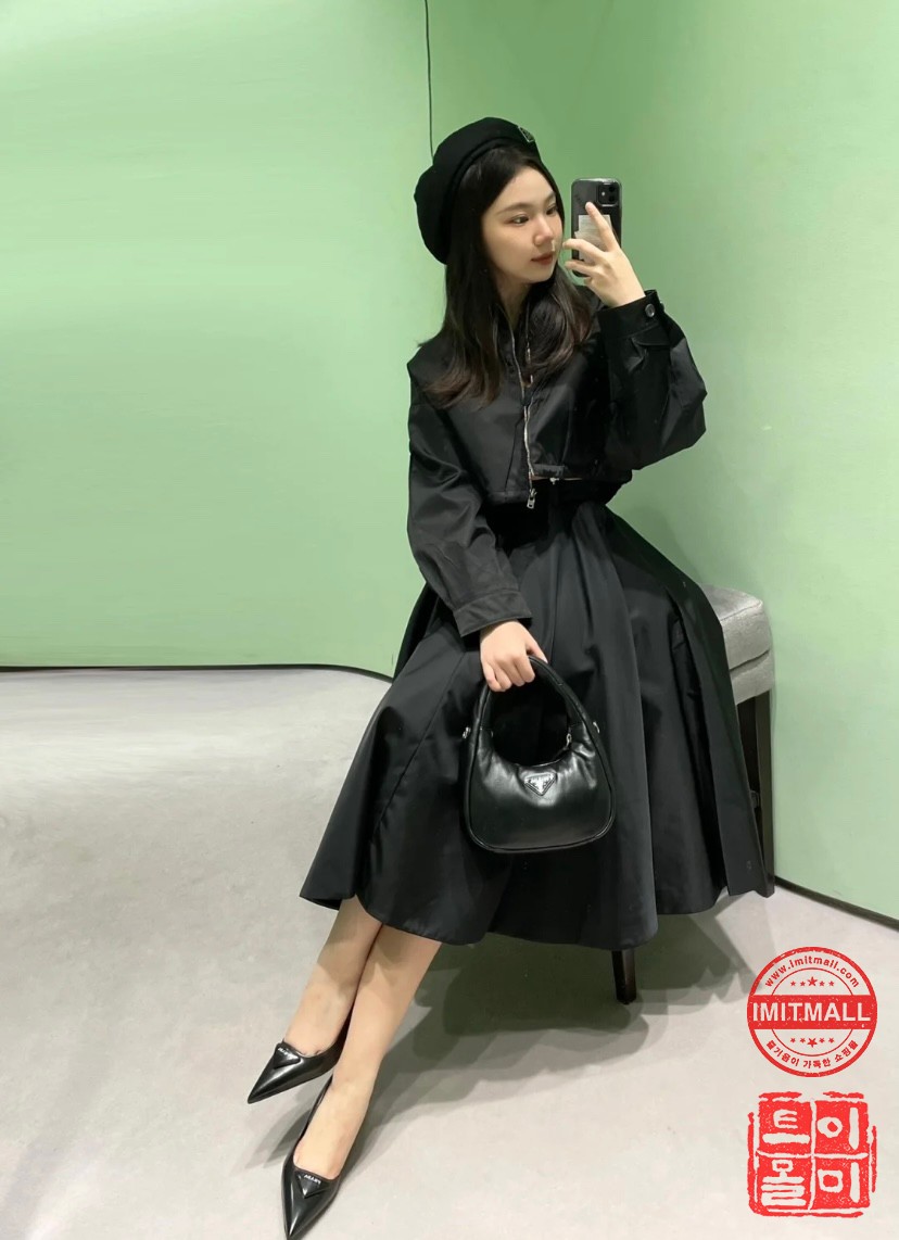 prada_xxxxx_big_00016.jpg