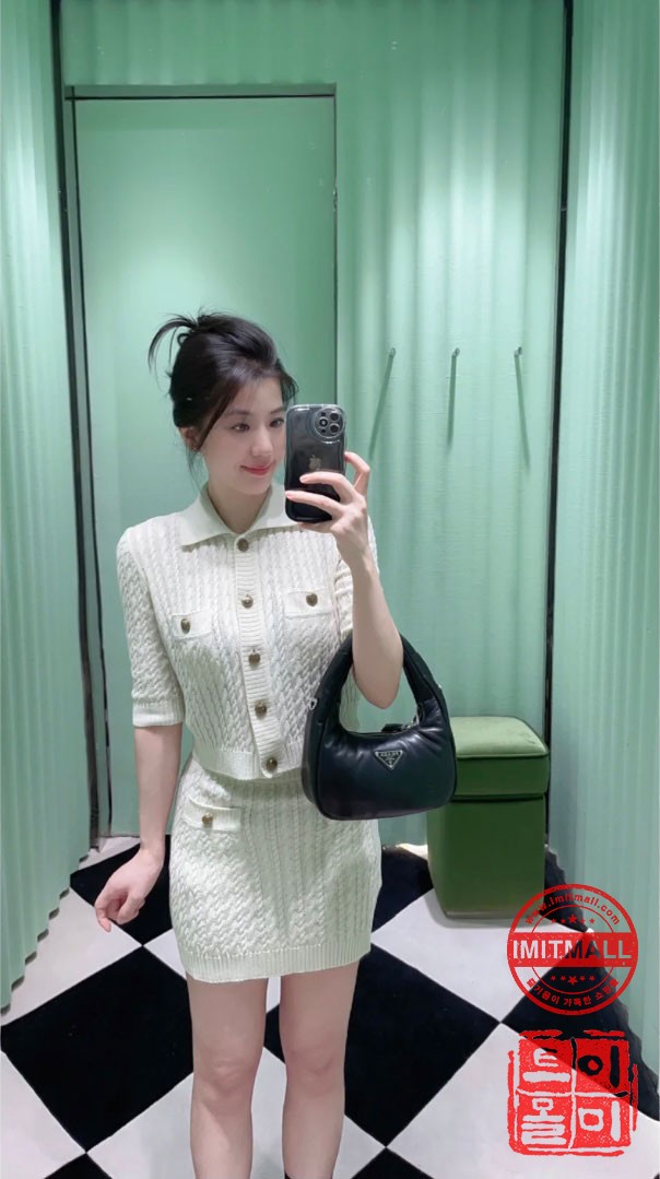 prada_xxxxx_big_00017.jpg