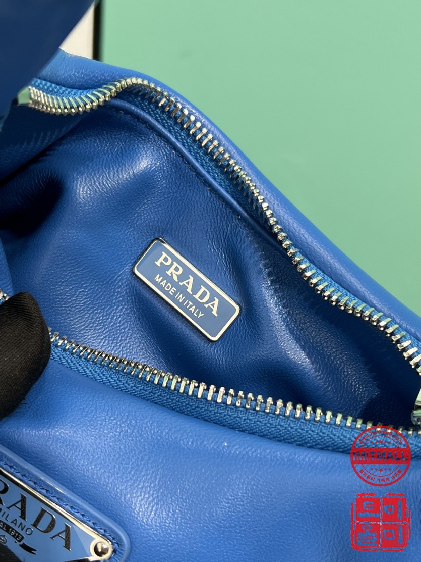 prada_xxxxx_big_00013.jpg