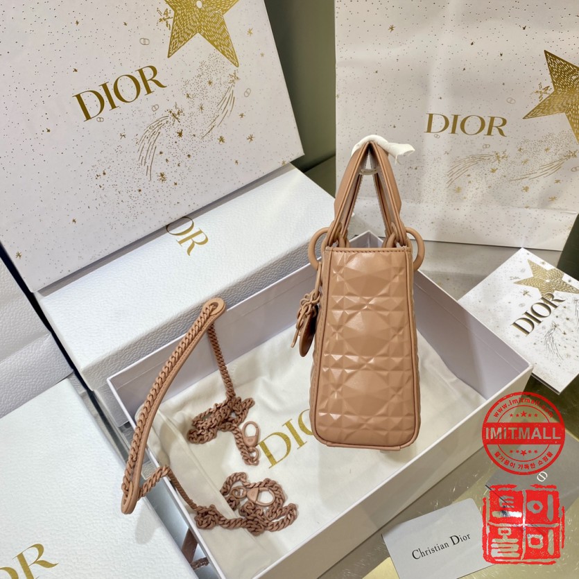 dior_xxxxx_big_00002.jpg