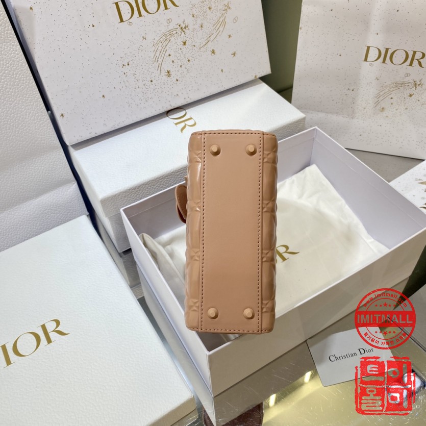 dior_xxxxx_big_00006.jpg