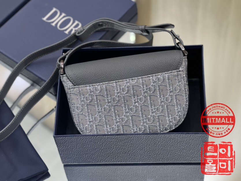 dior_xxxxx_big_00002.jpg