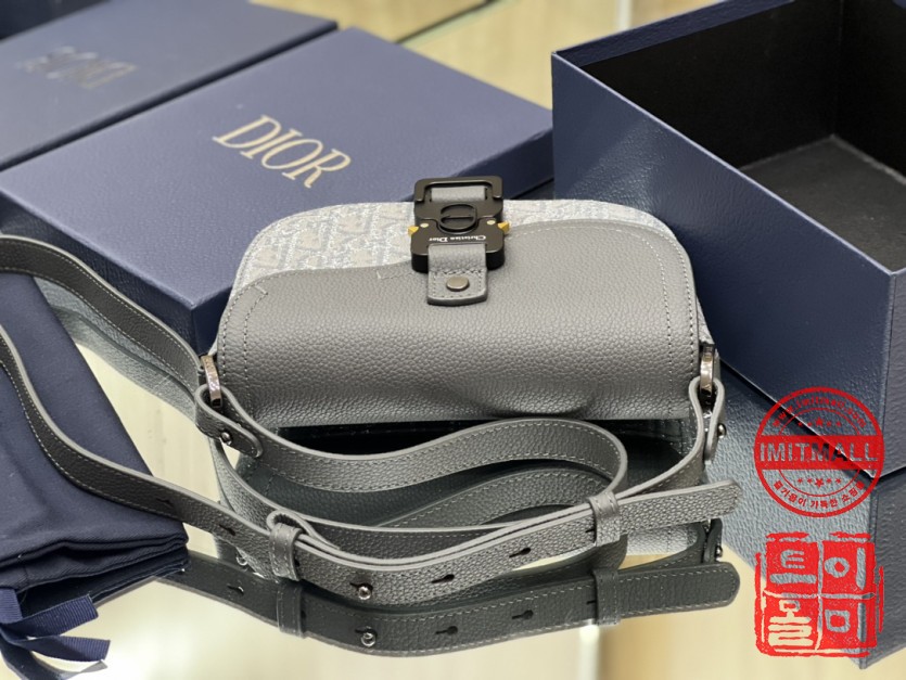 dior_xxxxx_big_00006.jpg