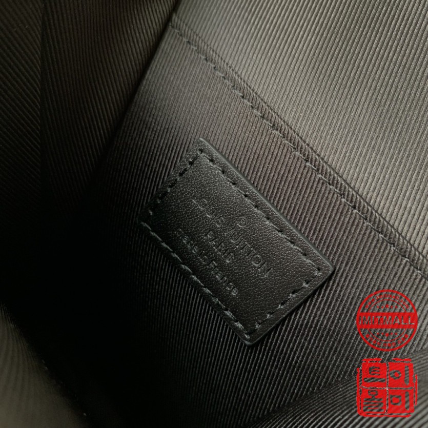 louis_vuitton_xxxxx_big_00008.jpg