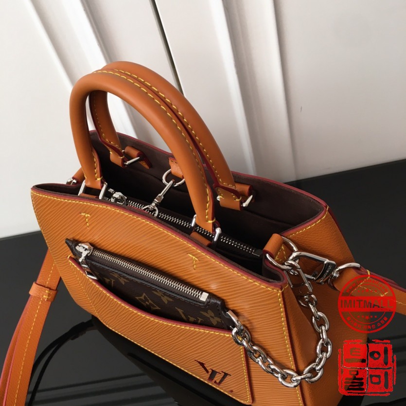 louis_vuitton_xxxxx_big_00003.jpg