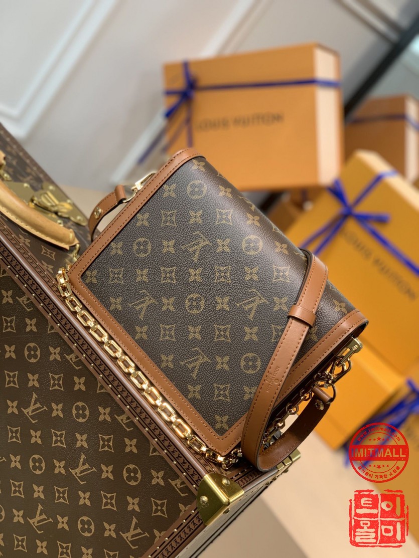 louis_vuitton_xxxxx_big_00002.jpg