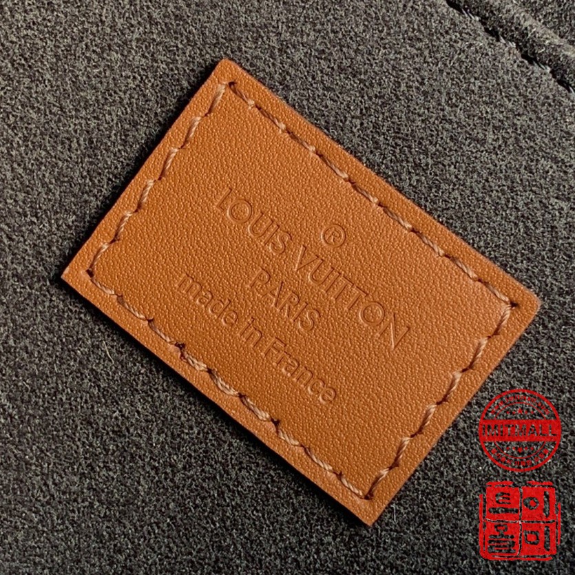 louis_vuitton_xxxxx_big_00007.jpg