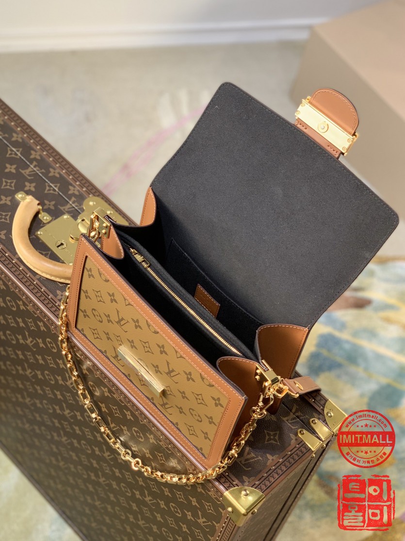 louis_vuitton_xxxxx_big_00008.jpg