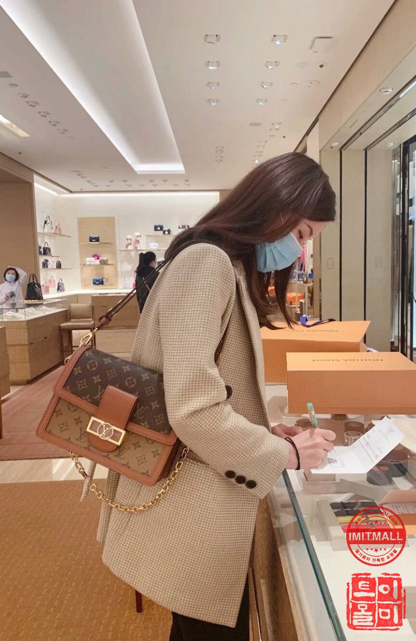 louis_vuitton_xxxxx_big_00009.jpg