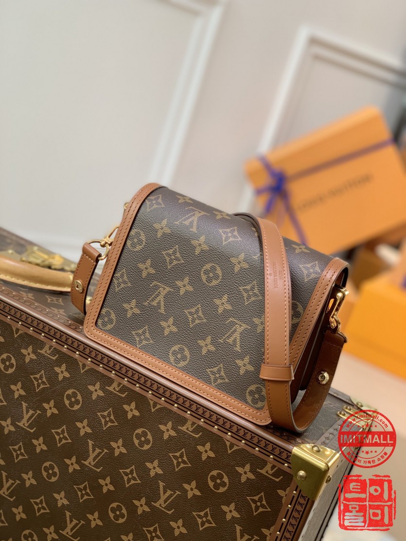 louis_vuitton_xxxxx_big_00002.jpg