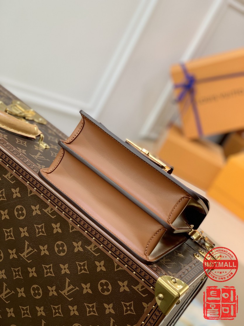 louis_vuitton_xxxxx_big_00004.jpg